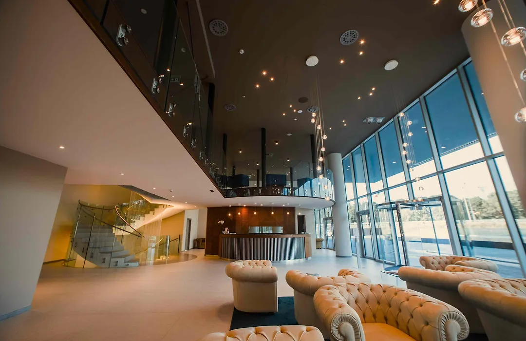 Life Hotel-1